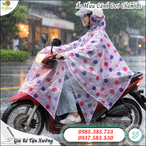 Áo mưa cánh dơi chống mưa gió tốt khi đi xe máy. Áo mưa cánh dơi chống mưa gió tốt khi đi xe máy.