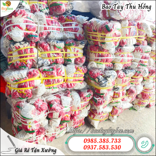 Găng tay nhúng nhựa đỏ giá gốc tại kho không qua trung gian. Găng tay nhúng nhựa đỏ giá gốc tại kho không qua trung gian.