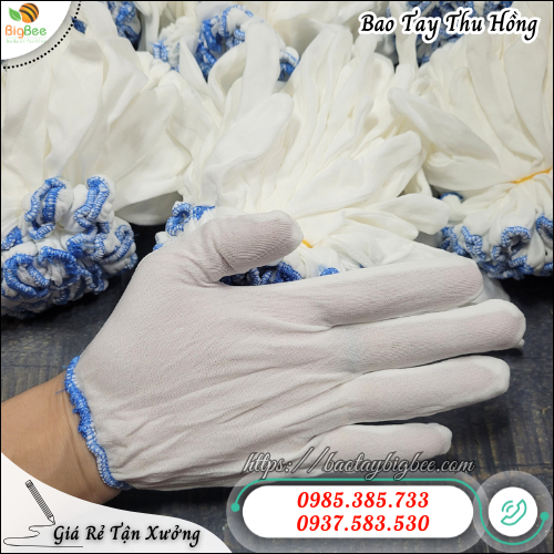 Găng tay T5 nữ mang lại cảm giác thoải mái khi cầm nắm. Găng tay T5 nữ mang lại cảm giác thoải mái khi cầm nắm.