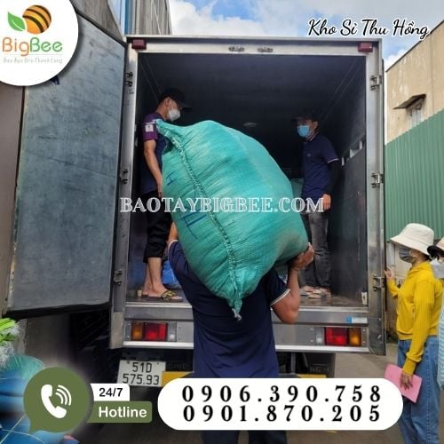Hoạt động xuất kho giao sỉ dép xốp tại Thu Hồng Hoạt động xuất kho giao sỉ dép xốp tại Thu Hồng