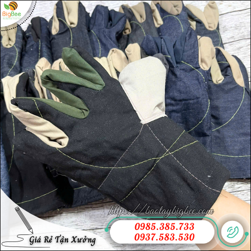 Găng tay bảo hộ vải mập hạn chế bỏng rát do ma sát. Găng tay bảo hộ vải mập hạn chế bỏng rát do ma sát.