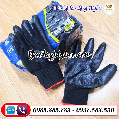 Bao tay bảo hộ lao động phủ sơn đen. Bao tay bảo hộ lao động phủ sơn đen.