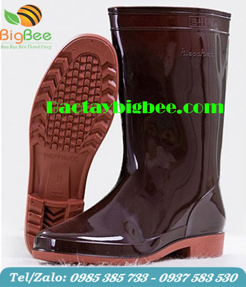 Ủng màu nâu socola. Ủng màu nâu socola.