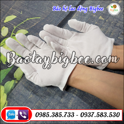 Kiểu dáng mỏng nhẹ, ôm sát tay. Kiểu dáng mỏng nhẹ, ôm sát tay.