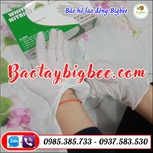 Găng tay có độ dẻo dai và khả năng đàn hồi tốt.  Găng tay có độ dẻo dai và khả năng đàn hồi tốt.