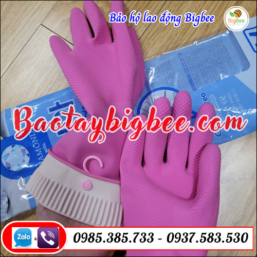 Găng tay bảo hộ cao su chống nước.  Găng tay bảo hộ cao su chống nước.