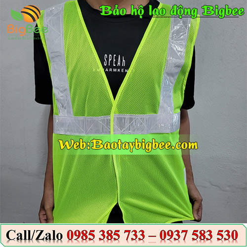 >>Áo gile phản quang - áo bảo hộ phát sáng. >>Áo gile phản quang - áo bảo hộ phát sáng.