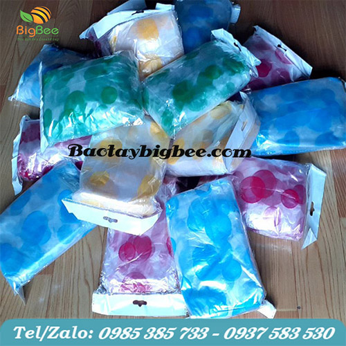 Áo mưa mặc 1 lần chấm bi lớn nhiều màu Áo mưa mặc 1 lần chấm bi lớn nhiều màu