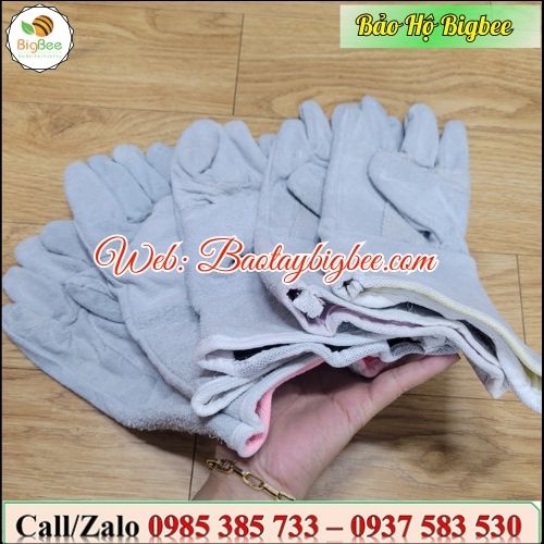 ♦♦ Găng tay có 2 lớp thoáng khí, bảo hộ an toàn cho tốt đôi tay. ♦♦ Găng tay có 2 lớp thoáng khí, bảo hộ an toàn cho tốt đôi tay.