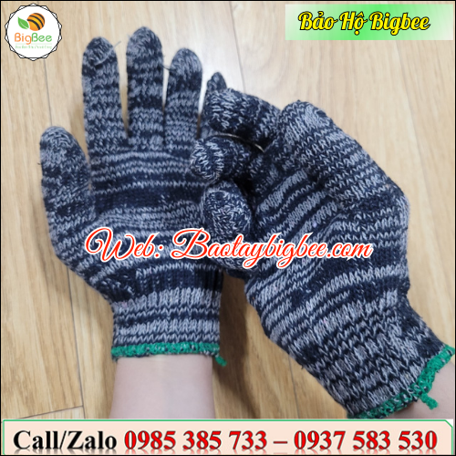 >>Bao tôm sát tay, co dãn linh hoạt khi thao tác. >>Bao tôm sát tay, co dãn linh hoạt khi thao tác.