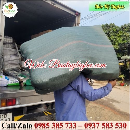 Hình ảnh nhân viên giao hàng tại Thu Hồng. Hình ảnh nhân viên giao hàng tại Thu Hồng.