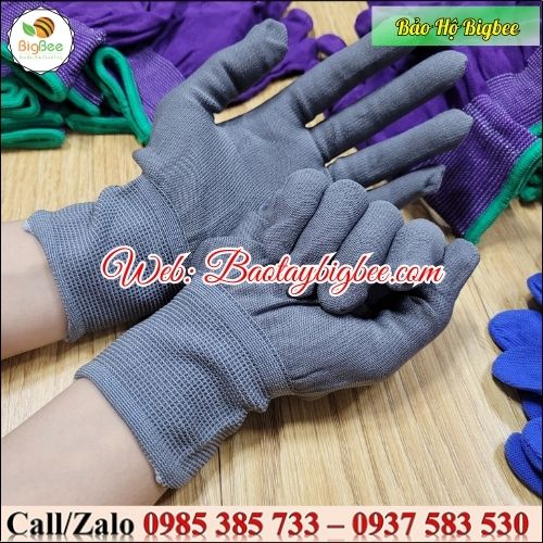 Bao tay vải thun mỏng có độ đàn hổi siêu cao, linh hoạt cho tay. Bao tay vải thun mỏng có độ đàn hổi siêu cao, linh hoạt cho tay.