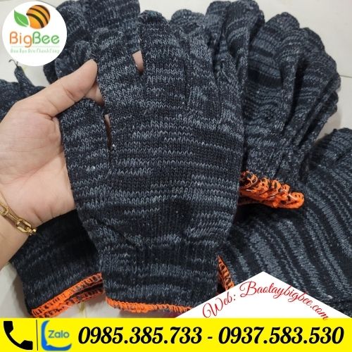 >>Bao tay len bảo hộ màu xám đen. >>Bao tay len bảo hộ màu xám đen.