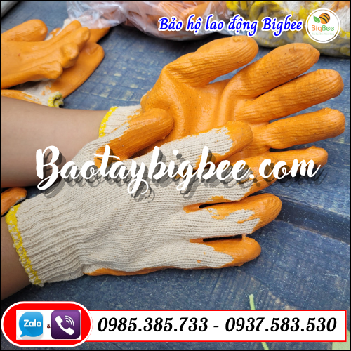 Thiết kế len sợi nhúng nhựa giúp chống trơn, chống mài mòn và chống thấm tốt. Thiết kế len sợi nhúng nhựa giúp chống trơn, chống mài mòn và chống thấm tốt.