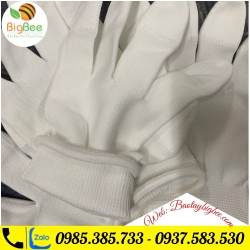 >>Găng tay có tính co dãn tốt, ôm sát tay lih hoạt khi thao tác. >>Găng tay có tính co dãn tốt, ôm sát tay lih hoạt khi thao tác.