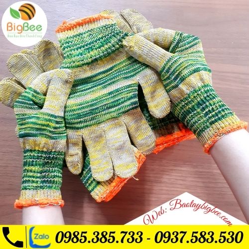 >>Bao tay có tính co dãn, bề mặt trơn mềm mát mịn. >>Bao tay có tính co dãn, bề mặt trơn mềm mát mịn.