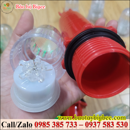 Đèn cảnh báo đi biển sử dụng pin. Đèn cảnh báo đi biển sử dụng pin.