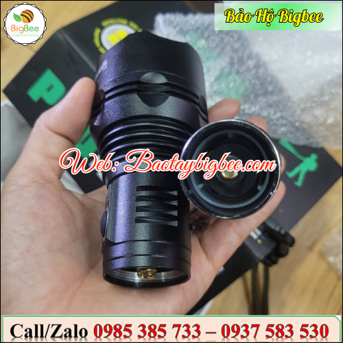 >>Phần thân được làm từ hợp kim nhôm không gỉ, chịu lực tốt. >>Phần thân được làm từ hợp kim nhôm không gỉ, chịu lực tốt.