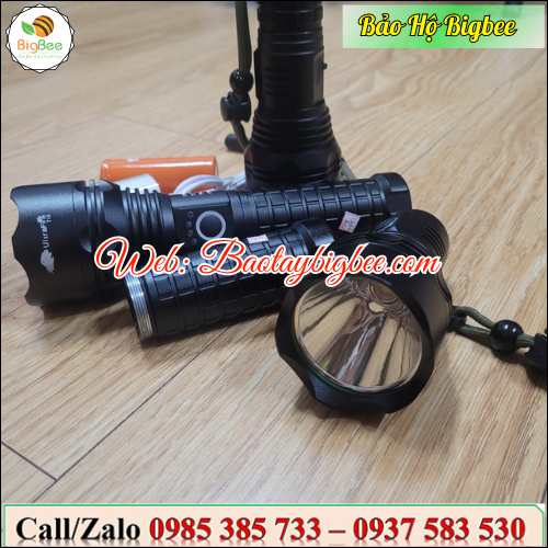 >>Thu Hồng cung cấp đèn pin siêu sáng giá sỉ rẻ nhất. >>Thu Hồng cung cấp đèn pin siêu sáng giá sỉ rẻ nhất.