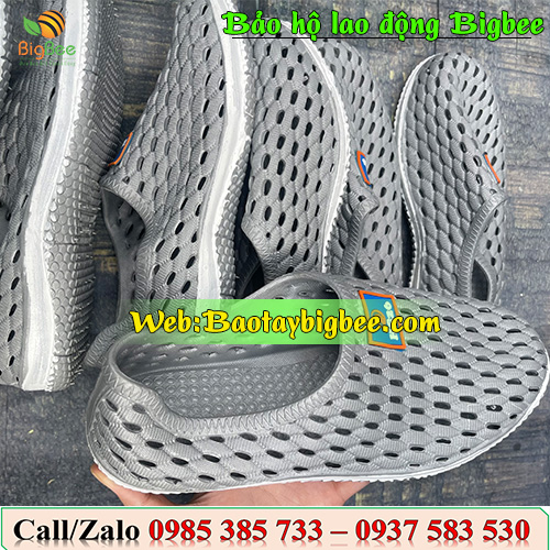 Cửa hàng cung cấp giày - dép nhựa đi mưa sỉ giá rẻ nhất. Cửa hàng cung cấp giày - dép nhựa đi mưa sỉ giá rẻ nhất.