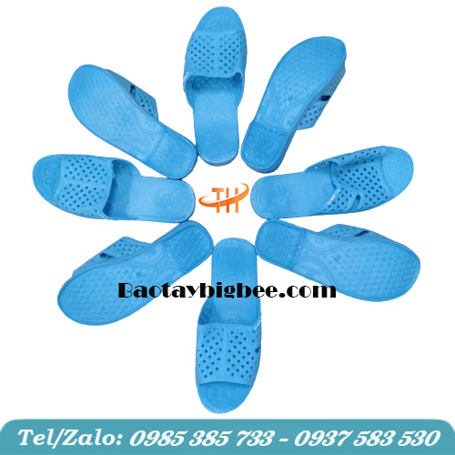 Dép tổ ong được sử dụng rộng rãi trong đời sống Dép tổ ong được sử dụng rộng rãi trong đời sống