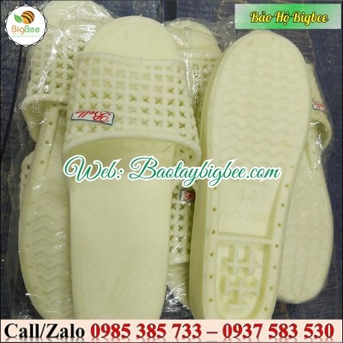 Đế dép có khả năng chống trơn cao và chống mài mòn tốt. Đế dép có khả năng chống trơn cao và chống mài mòn tốt.