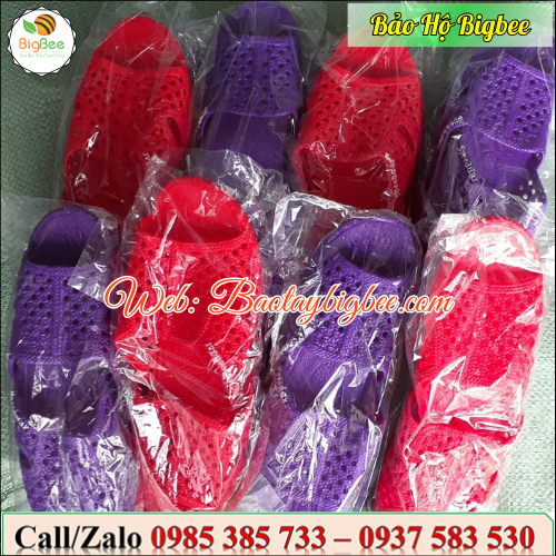 ...Dép tổ ong nhựa dẻo, mềm êm chân... ...Dép tổ ong nhựa dẻo, mềm êm chân...