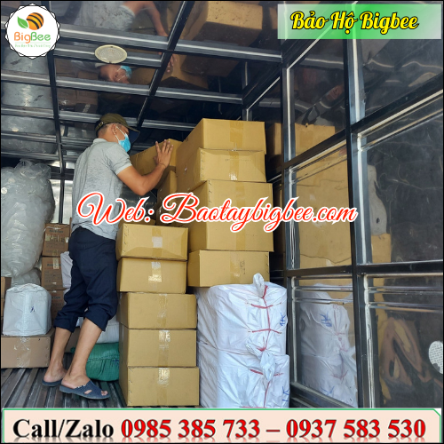 ►Hoạt động giao hàng tại công ty Thu Hồng. ►Hoạt động giao hàng tại công ty Thu Hồng.