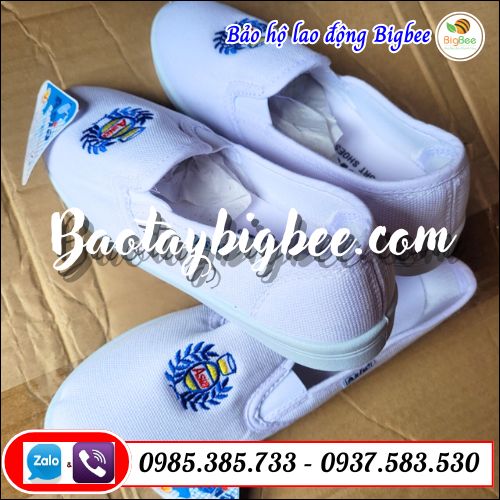 Giày asia không dây trắng. Giày asia không dây trắng.