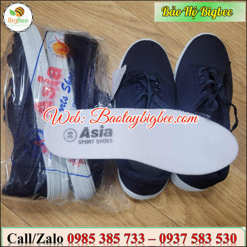 >>Miếng lót dày êm chân và thấm hút mồ hôi tốt. >>Miếng lót dày êm chân và thấm hút mồ hôi tốt.