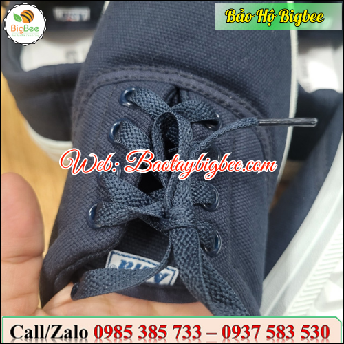 >>Vải bạt thông thoáng, ngăn tạo mùi, dễ chịu cho đôi chân. >>Vải bạt thông thoáng, ngăn tạo mùi, dễ chịu cho đôi chân.