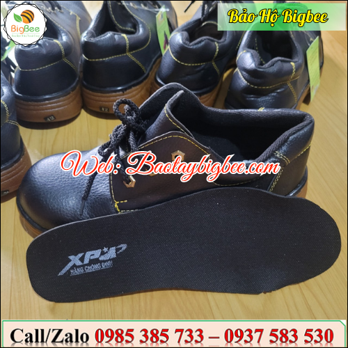 >>Miếng lót dày dặn, mềm mại thấm hút tốt êm chân khi di chuyển. >>Miếng lót dày dặn, mềm mại thấm hút tốt êm chân khi di chuyển.