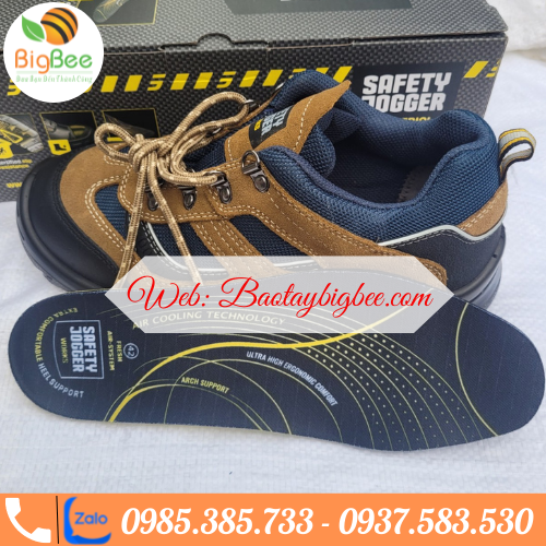 >>Giày có miếng lót dày, êm chân, thông hơi. >>Giày có miếng lót dày, êm chân, thông hơi.