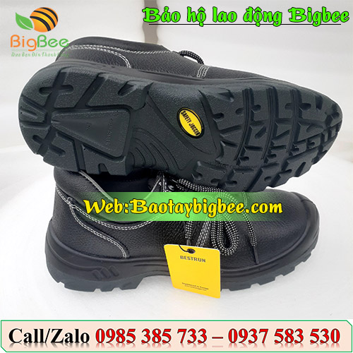 >Giày bảo hộ Jogger nhập khẩu< >Giày bảo hộ Jogger nhập khẩu<