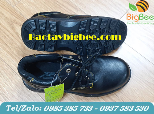 Đế kép vừa chống đinh, đâm vừa chống trơn trợt. Đế kép vừa chống đinh, đâm vừa chống trơn trợt.