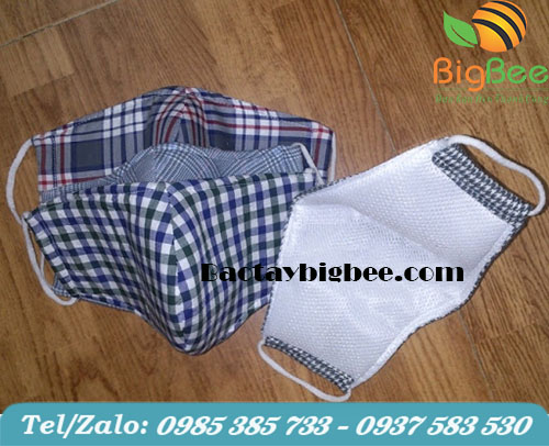 Mặt trong đươc may bởi lới lưới thoáng khí. Mặt trong đươc may bởi lới lưới thoáng khí.