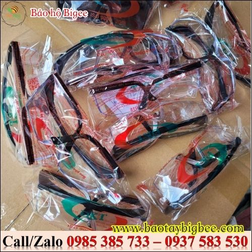 Thiết kế chất liệu chịu được lực va đập, tròng mắt 0 độ chống chói.  Thiết kế chất liệu chịu được lực va đập, tròng mắt 0 độ chống chói.