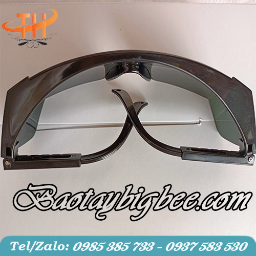 Kính đeo mắt lao động giá rẻ chất lượng