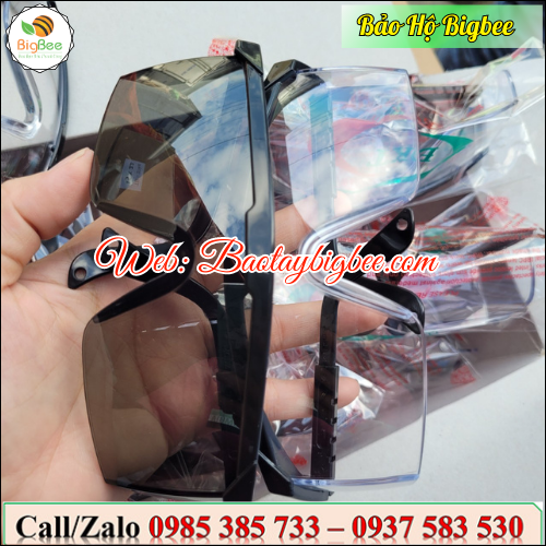 >>Kính bảo hộ mắt Đài Loan trắng, đen<< >>Kính bảo hộ mắt Đài Loan trắng, đen<<