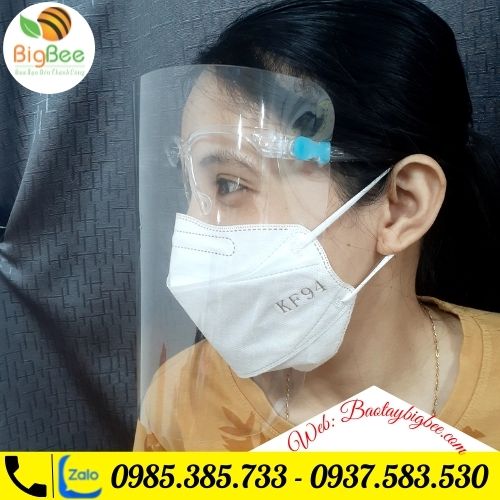 >>Che được toàn bộ khuôn mặt của người đeo. >>Che được toàn bộ khuôn mặt của người đeo.