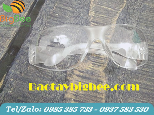 Mắt kính Đài Loan loại trong. Mắt kính Đài Loan loại trong.