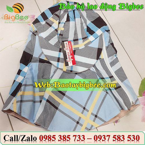 “Mũ chống nắng có khẩu trang”