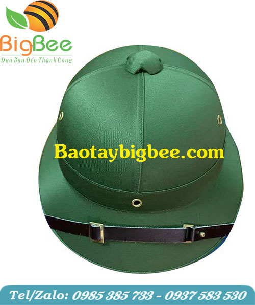 Mũ cối màu xanh lá cây huyền thoại. Mũ cối màu xanh lá cây huyền thoại.