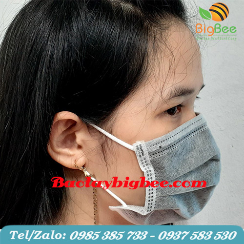 Khẩu trang than hoạt tính ốm sát khuôn mặt hạn chế bụi bẩn. Khẩu trang than hoạt tính ốm sát khuôn mặt hạn chế bụi bẩn.