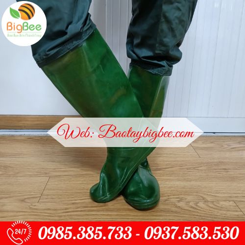 >>Ủng liền quần, ủn lội nước, ủng cấy chống thấm. >>Ủng liền quần, ủn lội nước, ủng cấy chống thấm.