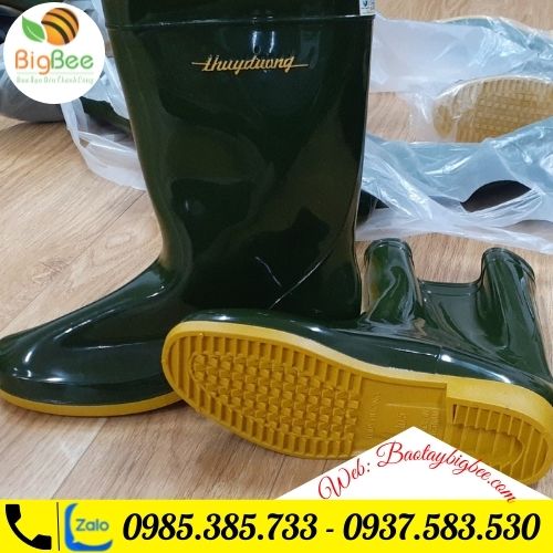 >>Ủng có thiết kế đế chống trơn thông minh. >>Ủng có thiết kế đế chống trơn thông minh.