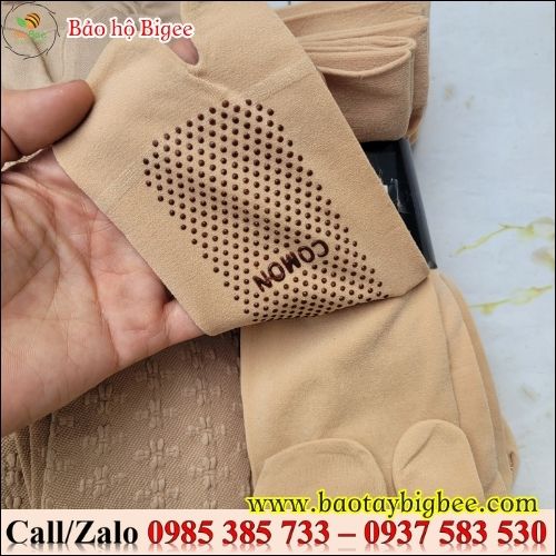 Tất chân chống trơn màu da. Tất chân chống trơn màu da.
