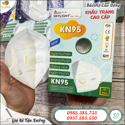 Khẩu trang KN95 có van thở lọc bụi mịn hiệu quả, bảo vệ hô hấp tối ưu. Khẩu trang KN95 có van thở lọc bụi mịn hiệu quả, bảo vệ hô hấp tối ưu.