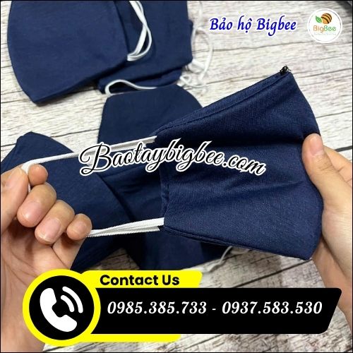 Khẩu trang 3 lớp kháng khuẩn co dãn thông thoáng. Khẩu trang 3 lớp kháng khuẩn co dãn thông thoáng.