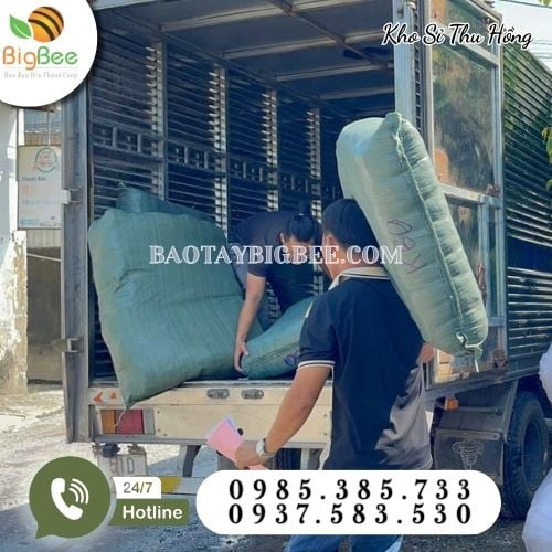Xuất kho sản phẩm bảo hộ lao động giao sỉ mỗi ngày tại Thu Hồng Xuất kho sản phẩm bảo hộ lao động giao sỉ mỗi ngày tại Thu Hồng